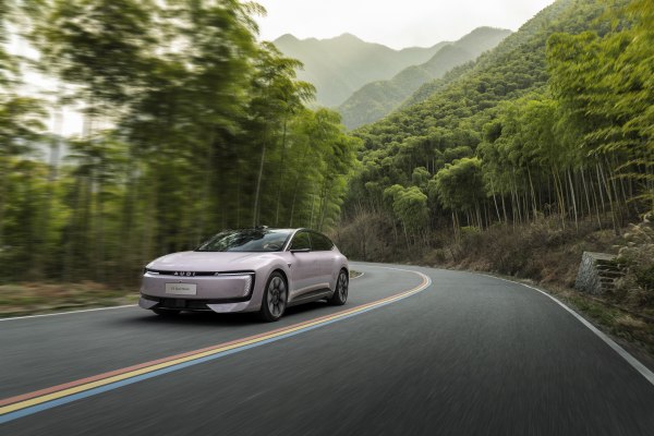 2025 AUDI E5 Sportback - Photo 1