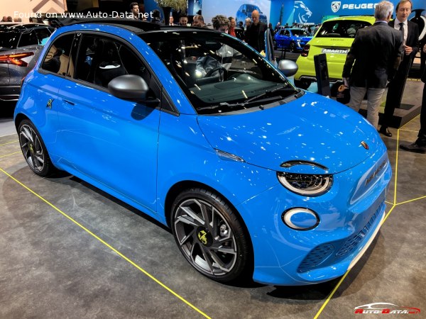 2023 Abarth 500e Cabriolet - Photo 1