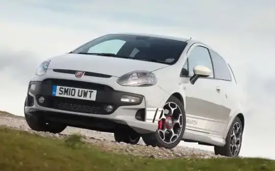 2010 Abarth Punto Evo (199) - Photo 1