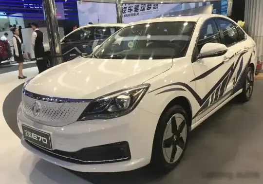 2019 Aeolus E70 (facelift 2019) - Photo 1