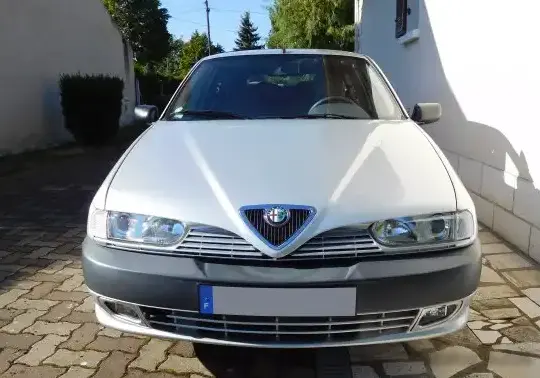 1997 Alfa Romeo 145 (930, facelift 1997) - Photo 1