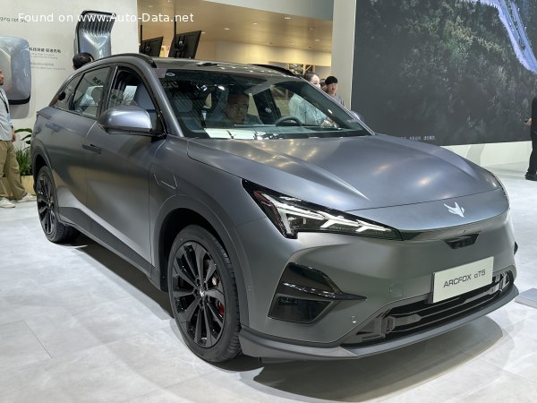 2025 Arcfox Alpha T5 - Photo 1