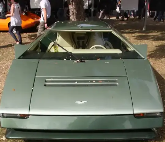 1980 Aston Martin Bulldog - Photo 1