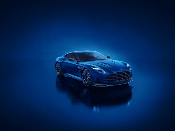 2024 Aston Martin DB12 - Photo 1