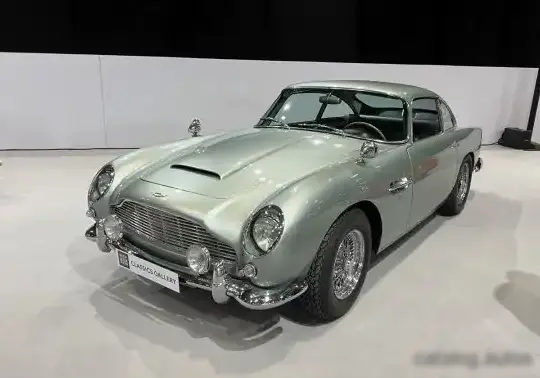 1961 Aston Martin DB4 (Series 3) - Photo 1