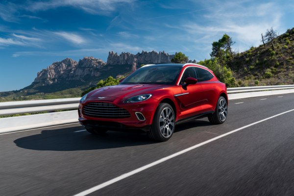 2020 Aston Martin DBX - Photo 1