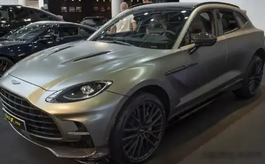 2020 Aston Martin DBX - Photo 1