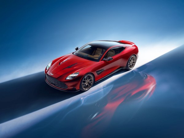 2025 Aston Martin Vanquish III - Photo 1