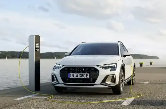 2025 Audi A3 allstreet (8Y, facelift 2024) - Photo 1