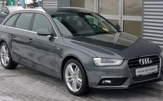 2011 Audi A4 Avant (B8 8K, facelift 2011) - Photo 1