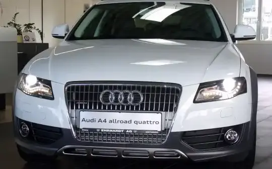 2010 Audi A4 allroad (B8 8K) - Photo 1