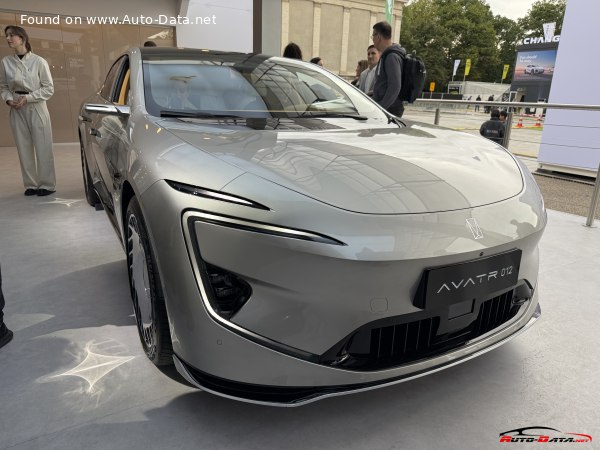 2025 Avatr 012 - Photo 1