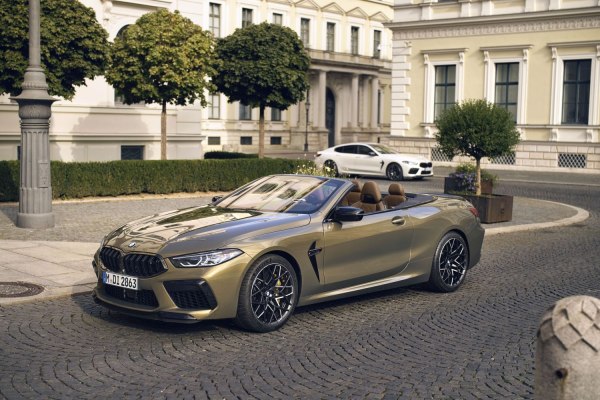 2022 BMW M8 Convertible (F91, facelift 2022) - Photo 1