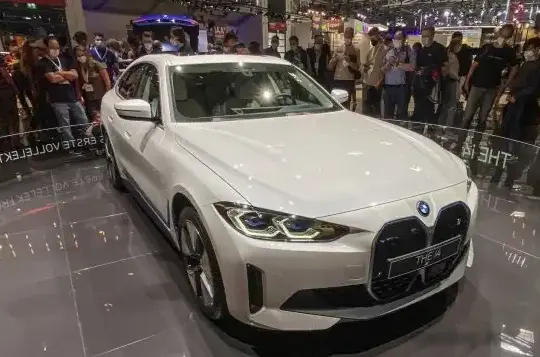 2022 BMW i4 (G26) - Photo 1