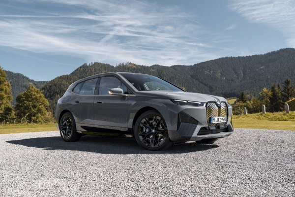 2022 BMW iX (i20) - Photo 1