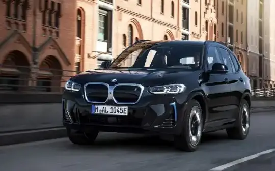 2022 BMW iX3 (G08, facelift 2021) - Photo 1