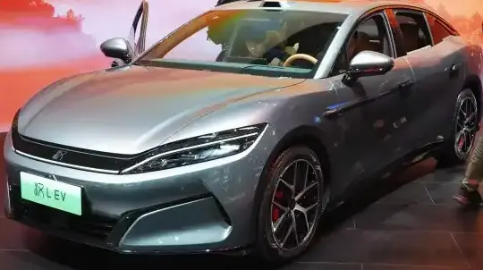 2025 BYD Han L - Photo 1