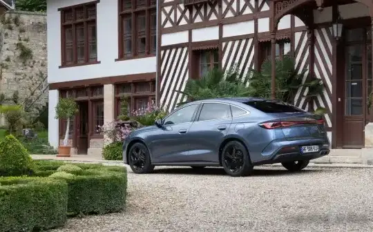 2026 BYD Seal 6 - Photo 1