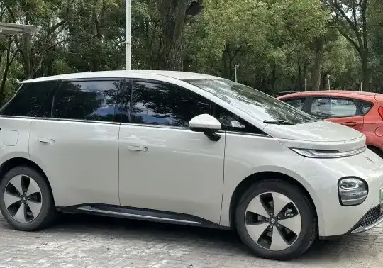 2023 Baojun Yunduo - Photo 1