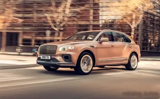 2023 Bentley Bentayga EWB - Photo 1
