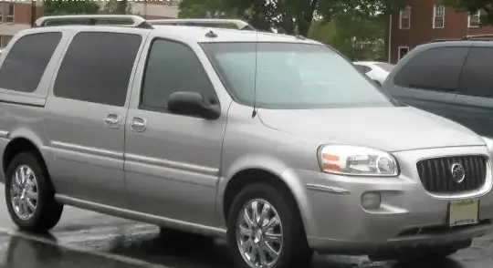 2005 Buick Terraza - Photo 1