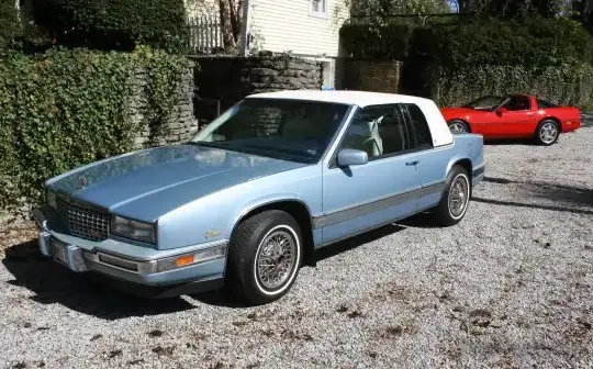 1988 Cadillac Eldorado XI (facelift 1988) - Photo 1