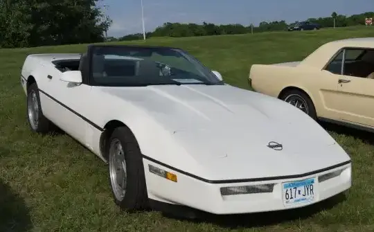 1986 Chevrolet Corvette Convertible (C4) - Photo 1