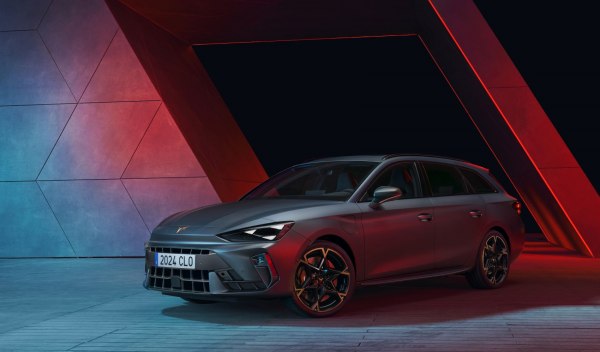2024 Cupra Leon Sportstourer (facelift 2024) - Photo 1
