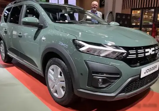2023 Dacia Jogger (facelift 2022) - Photo 1