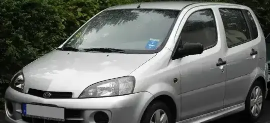 2001 Daihatsu YRV - Photo 1