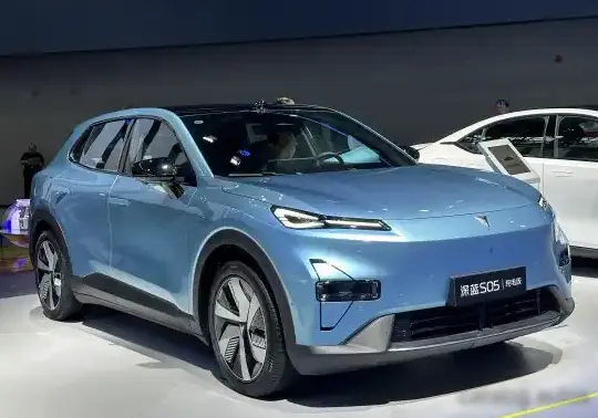 2025 Deepal S05 - Photo 1