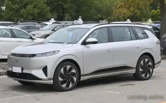 2025 DongFeng e pi 008 - Photo 1