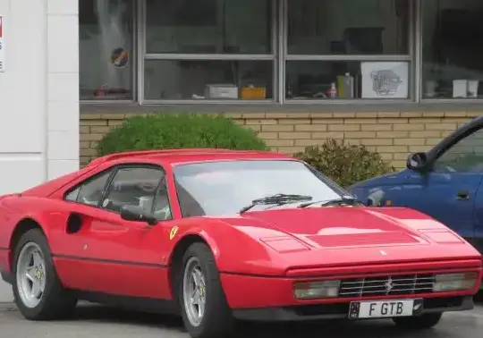 1986 Ferrari 328 GTB - Photo 1