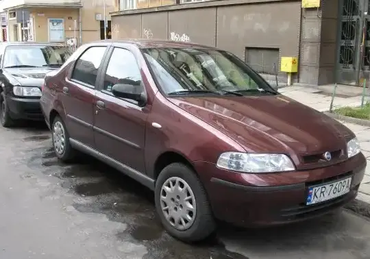 2002 Fiat Albea - Photo 1