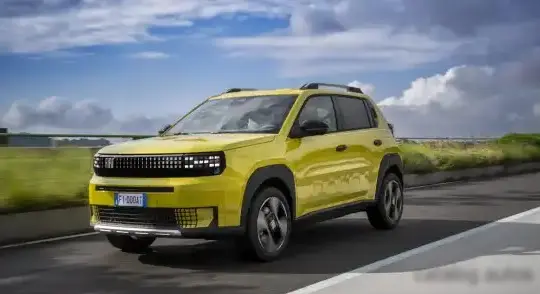 2025 Fiat Grande Panda - Photo 1