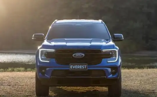 2023 Ford Everest III (U704) - Photo 1