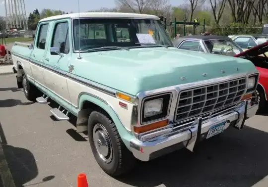 1975 Ford F-Series F-250 VI Crew Cab - Photo 1