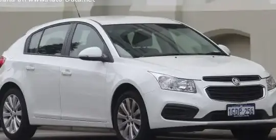 2015 Holden Cruze Hatch (JH, facelift 2015) - Photo 1