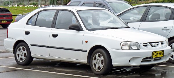 1999 Hyundai Accent Hatchback II - Photo 1