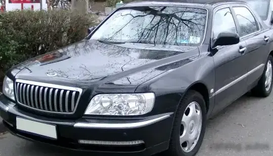 1999 Hyundai Centennial - Photo 1