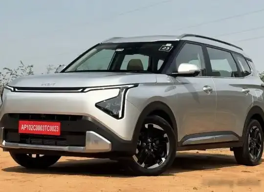 2025 Kia Carens Clavis IV (facelift 2025) - Photo 1