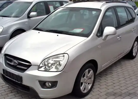 2006 Kia Carens II - Photo 1