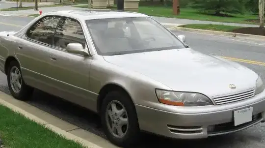 1992 Lexus ES II (XV10) - Photo 1