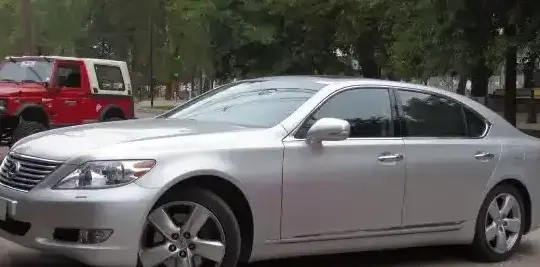 2009 Lexus LS IV Long (facelift 2009) - Photo 1