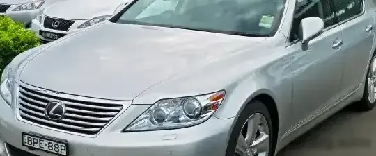 2009 Lexus LS IV (facelift 2009) - Photo 1