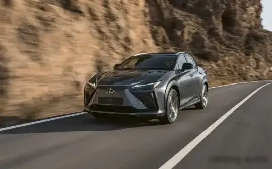 2023 Lexus RZ - Photo 1