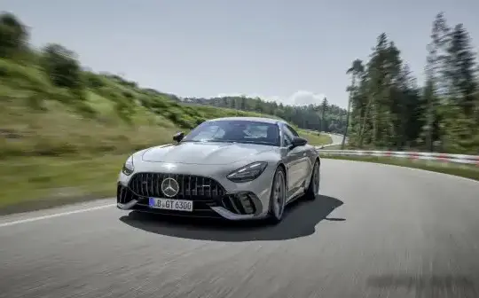2024 Mercedes-Benz AMG GT (C192) - Photo 1