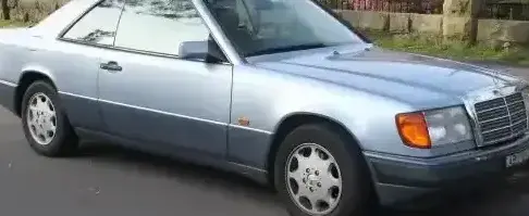 1989 Mercedes-Benz C124 (facelift 1989) - Photo 1