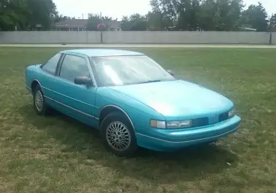 1988 Oldsmobile Cutlass Supreme Coupe - Photo 1