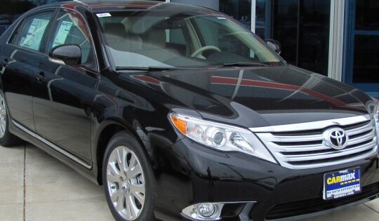 2011 Toyota Avalon III (facelift 2010) - Photo 1